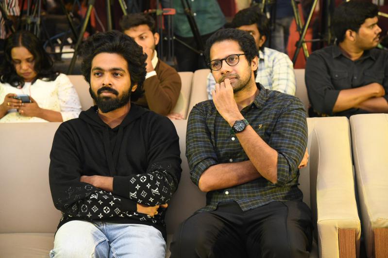 lucky-bhaskar-success-meet-2.jpg