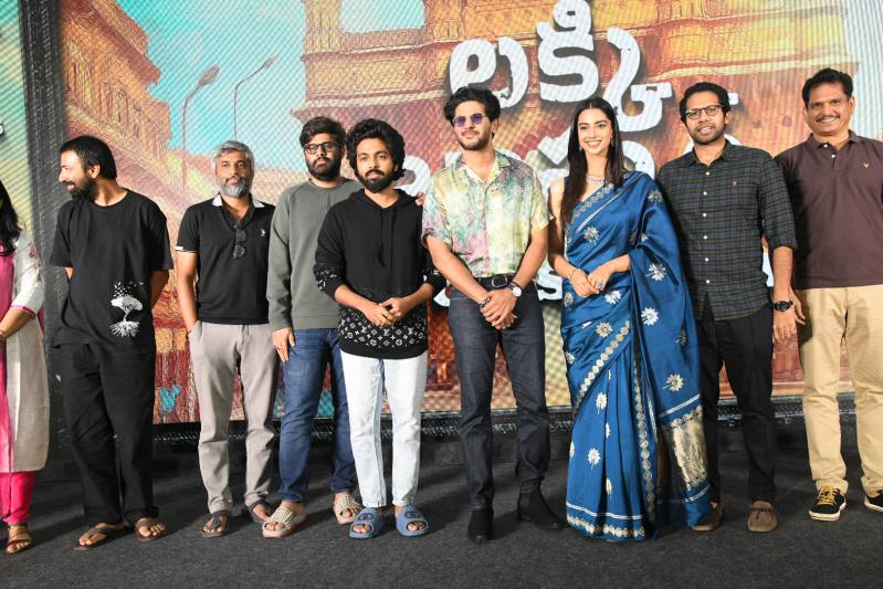 lucky-bhaskar-success-meet-24.jpg