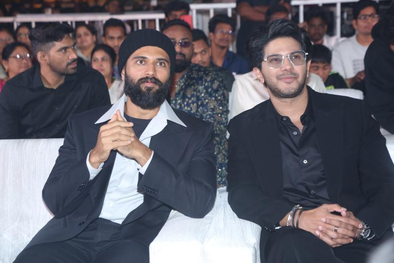 lucky-bhasker-movie-pre-release-12.jpg