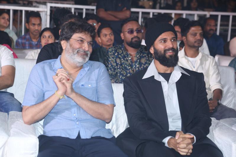 lucky-bhasker-movie-pre-release-15.jpg