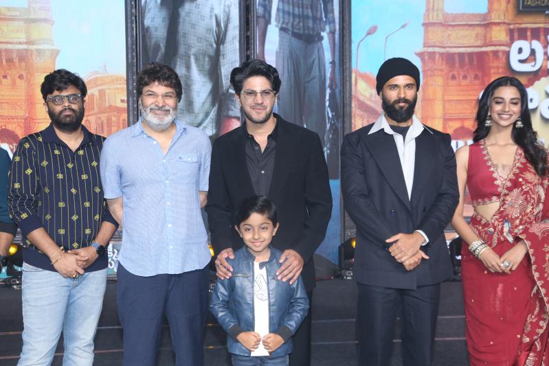 lucky-bhasker-movie-pre-release-20.jpg