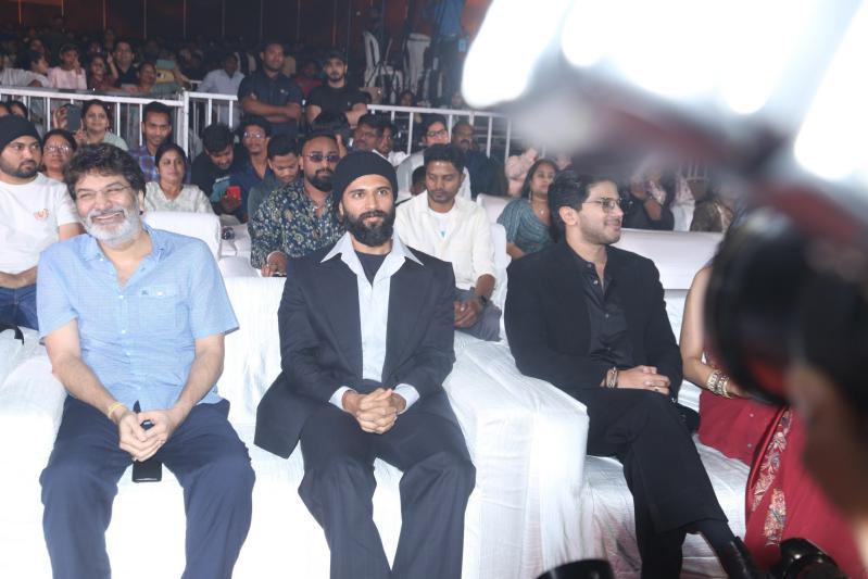 lucky-bhasker-movie-pre-release-5.jpg