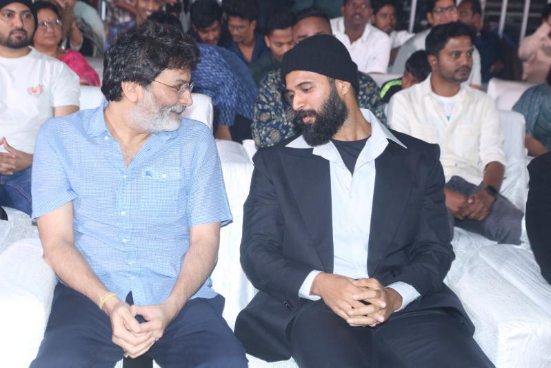 lucky-bhasker-movie-pre-release-8.jpg