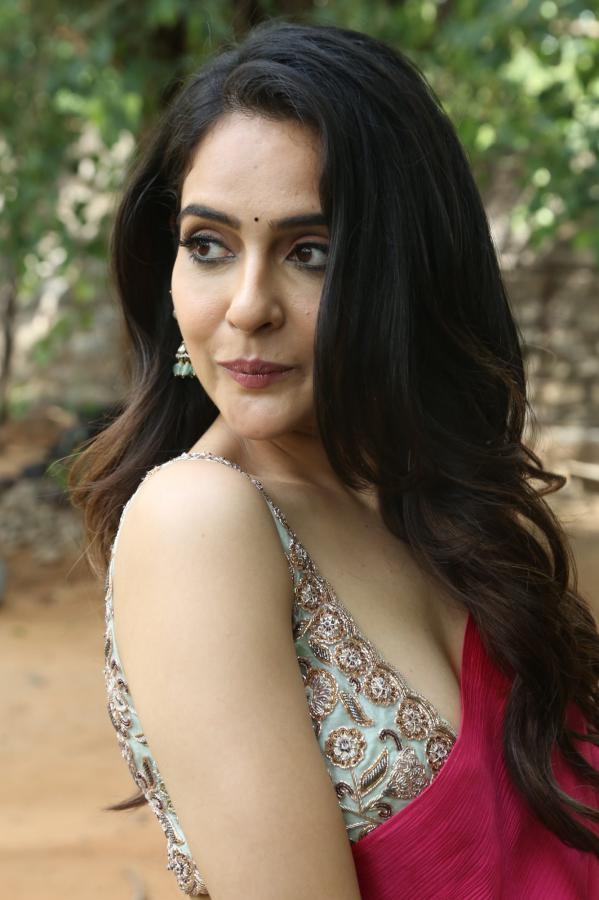 malvi-malhotra-stills-3-24.jpg