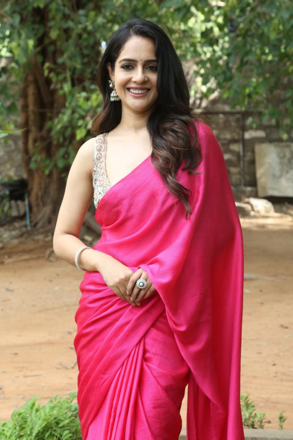 malvi-malhotra-stills-3-8.jpg