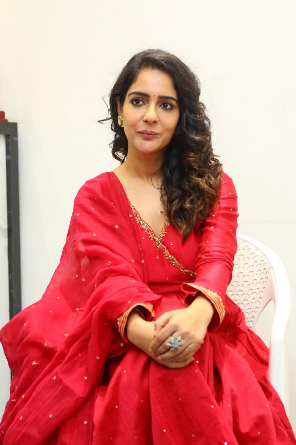 malvi-malhotra-stills-4-10.jpg