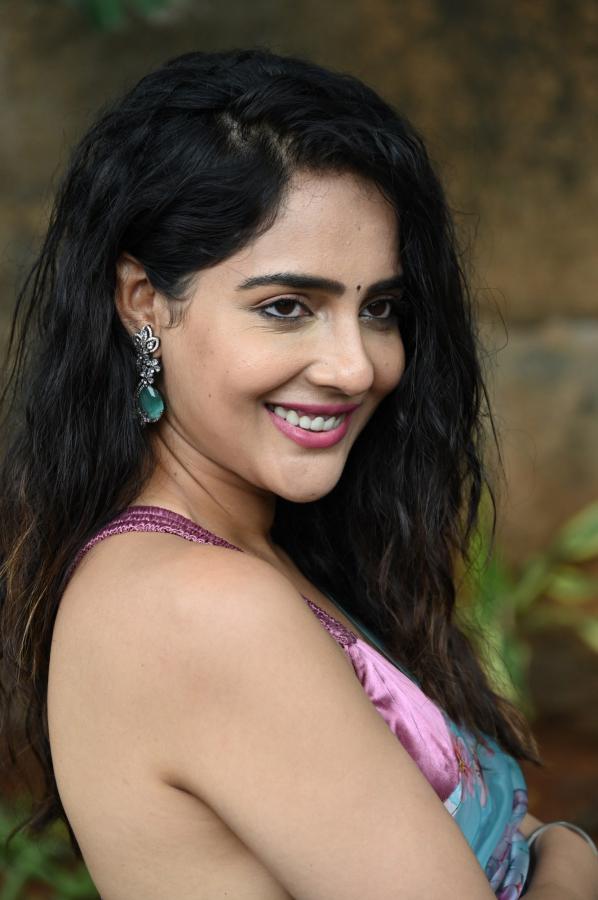 malvi-malhotra-stills-5-20.jpg