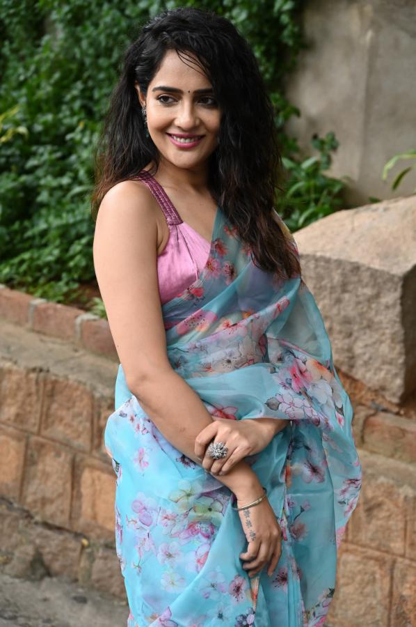malvi-malhotra-stills-5-5.jpg