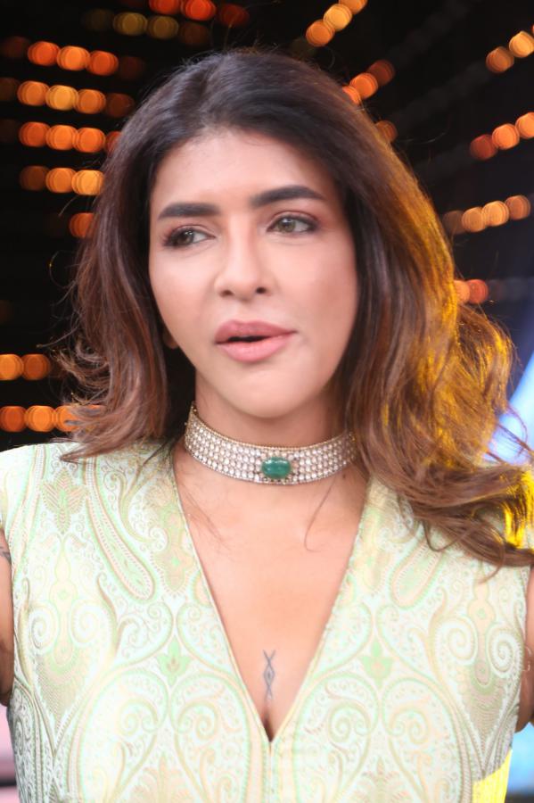manchu-lakshmi-stills-3-9.jpg