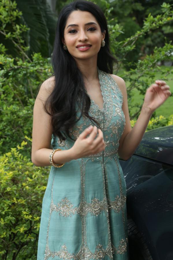 manisha-kandkur-stills-3.jpg