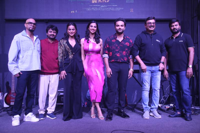 mechanic-rocky-movie-press-meet-1.jpg