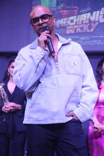 mechanic-rocky-movie-press-meet-16.jpg