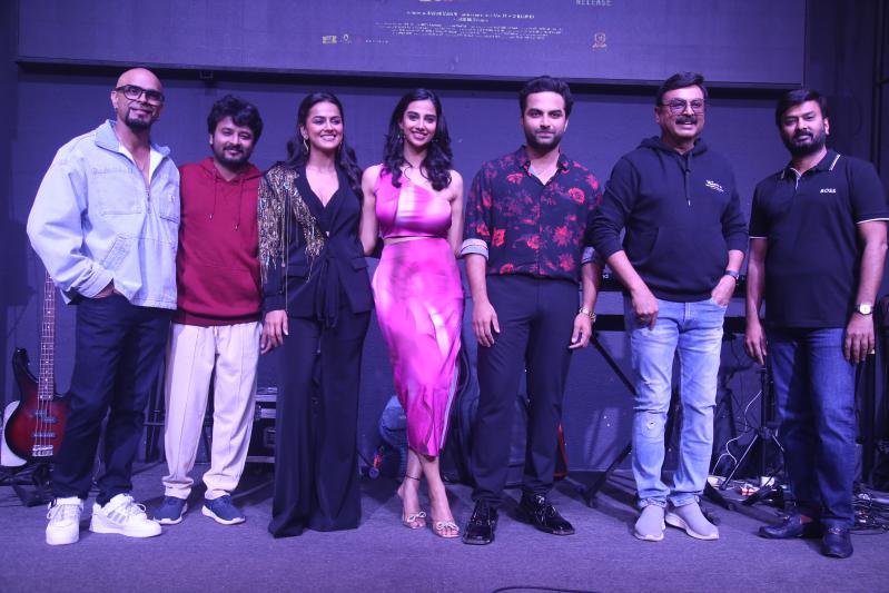 mechanic-rocky-movie-press-meet-3.jpg