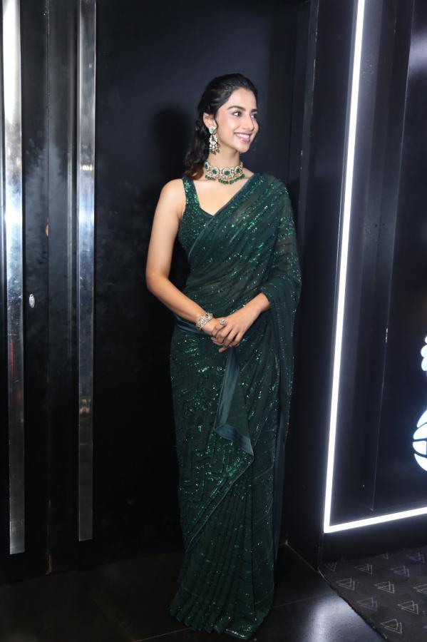 meenakshi-chowdary-stills-2-8.jpg