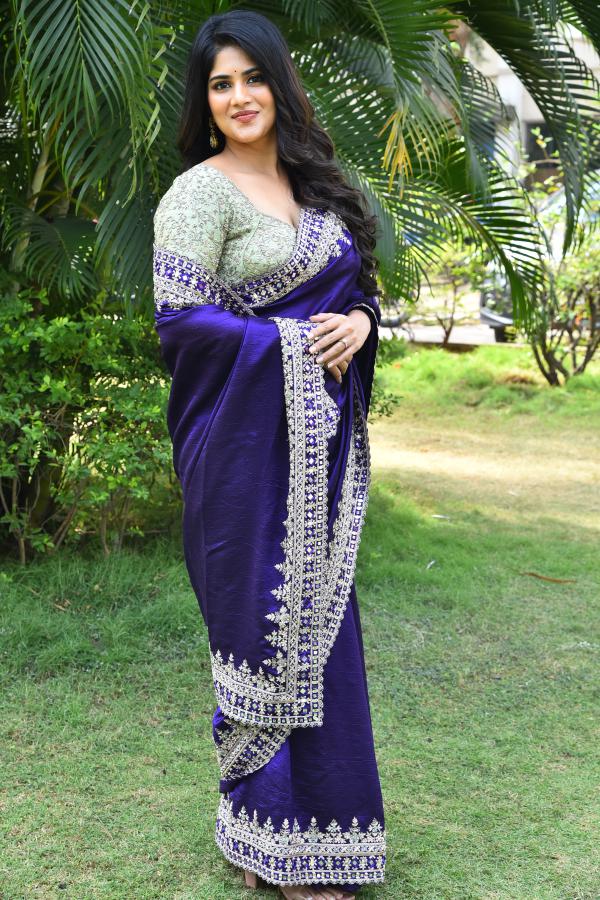 megha-akash-stills-4-17.jpg