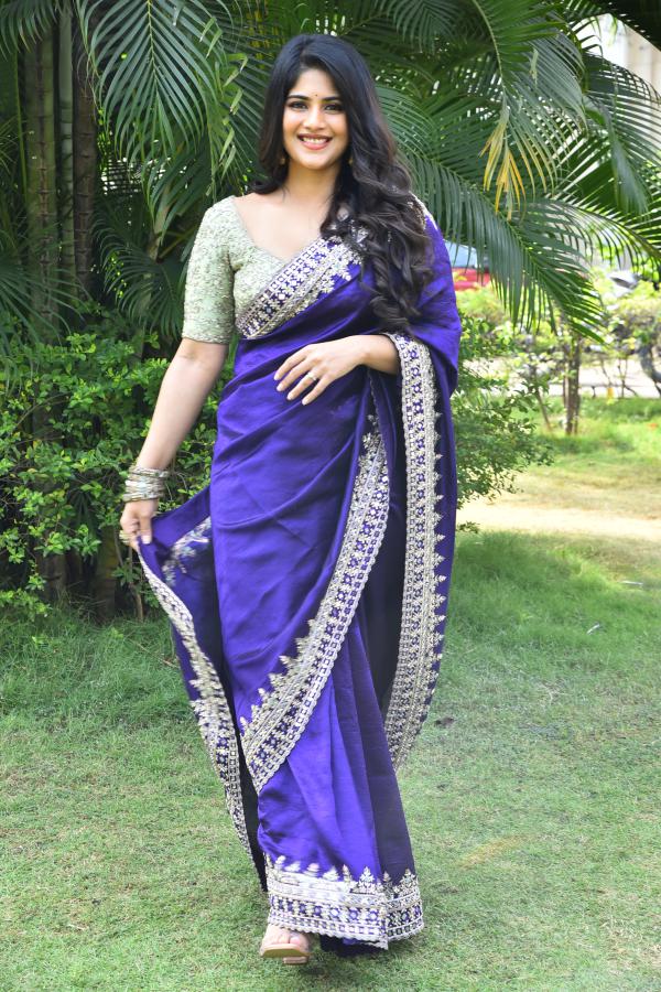 megha-akash-stills-4-23.jpg
