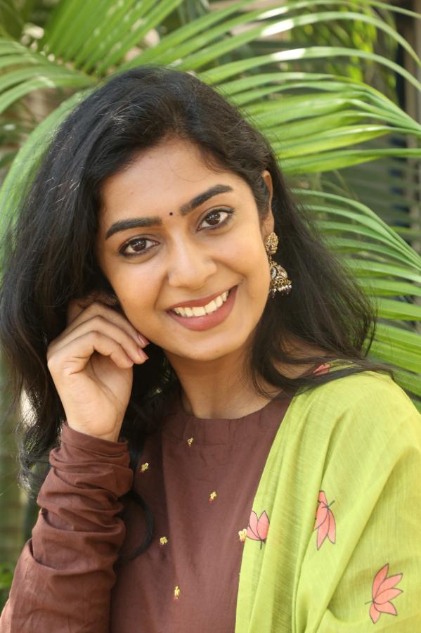 megha-leka-stills-12.jpg