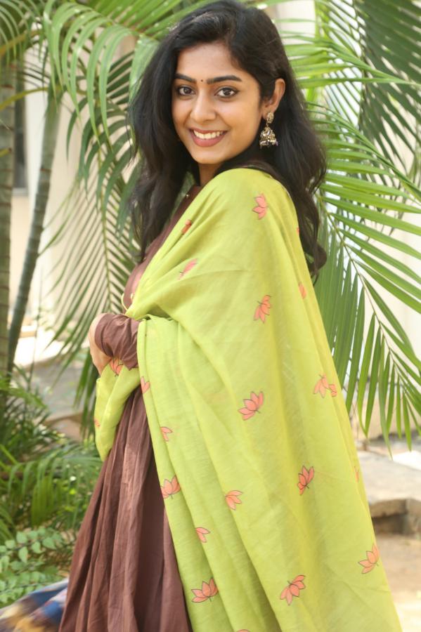 megha-leka-stills-2.jpg