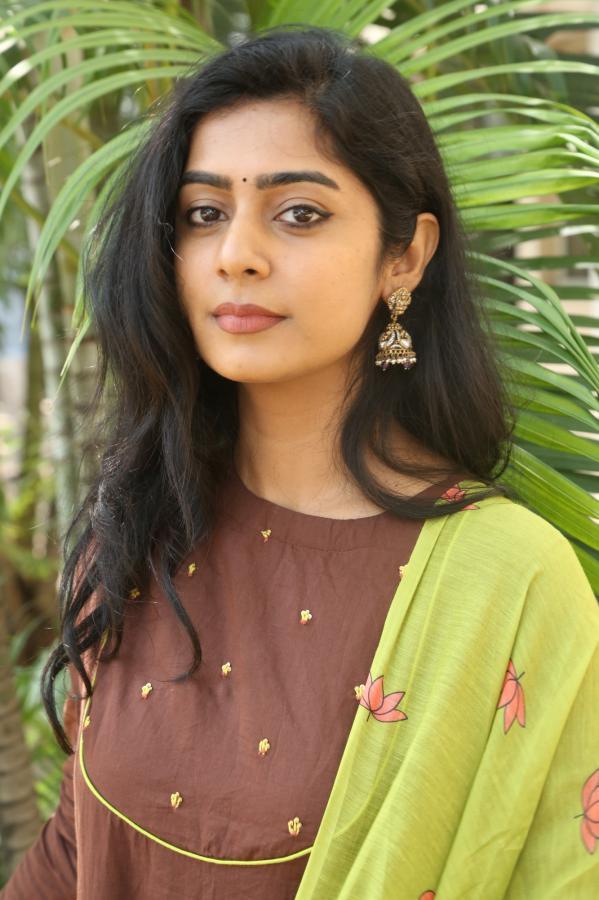 megha-leka-stills-9.jpg