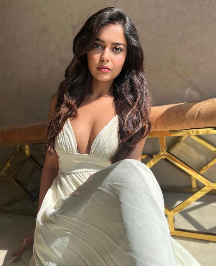 Megna Mukherjee Stills