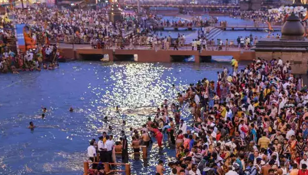 Kumbh Mela: కుంభమేళా బిజినెస్ లక్షకోట్ల పైమాటే..!