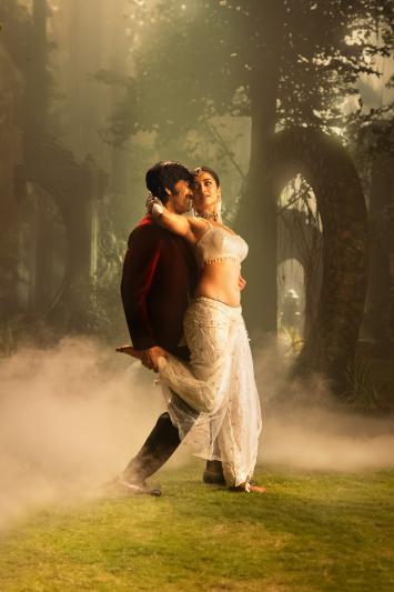 mr-bachchan-movie-stills-2.jpg