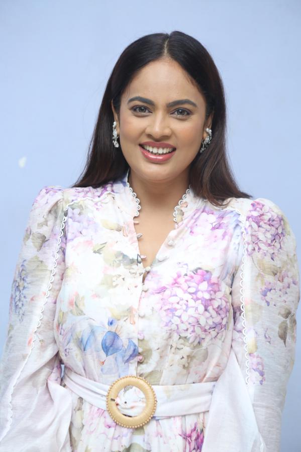 nandhitha-swetha-stills-12.jpg