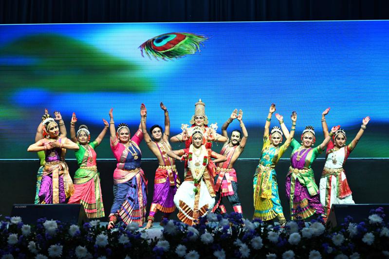 nara-lokesh-at-au-alumini-meet-in-vizag-11.jpg
