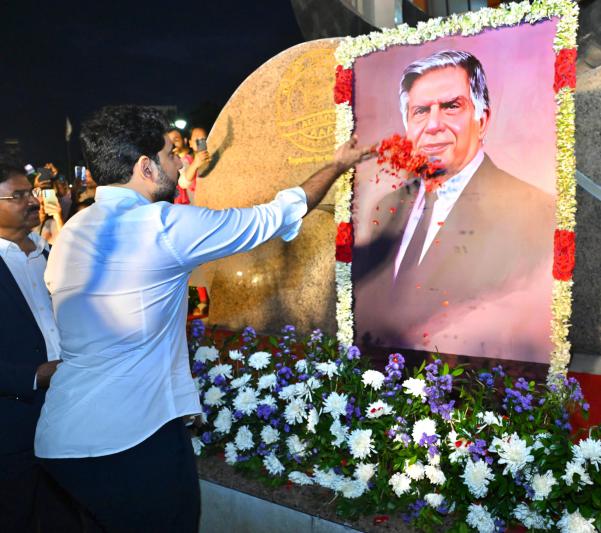 nara-lokesh-at-au-alumini-meet-in-vizag-12.jpg