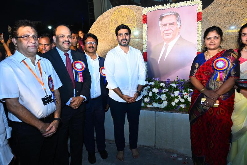 nara-lokesh-at-au-alumini-meet-in-vizag-3.jpg