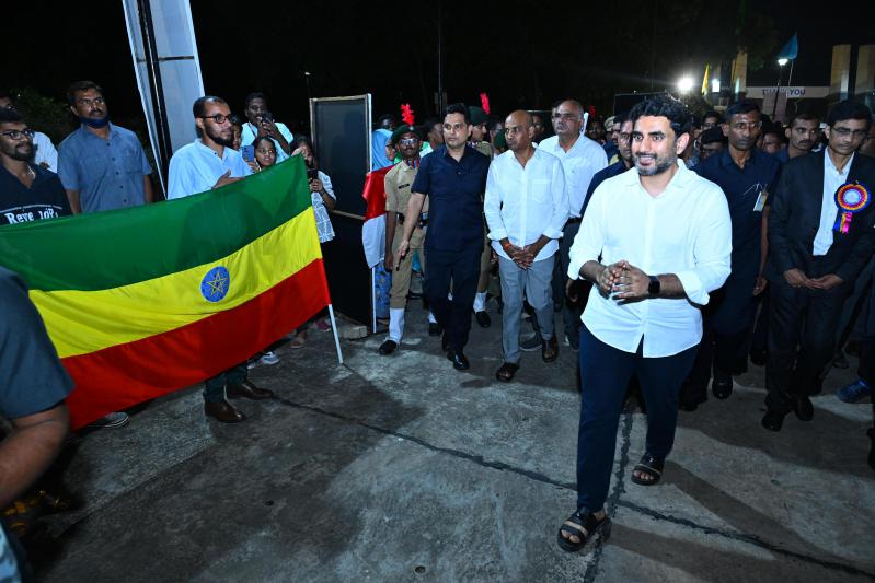 nara-lokesh-at-au-alumini-meet-in-vizag-6.jpg