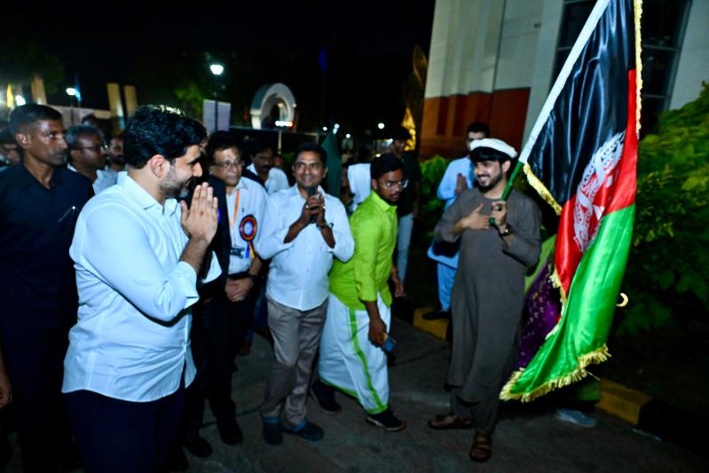 nara-lokesh-at-au-alumini-meet-in-vizag-7.jpg
