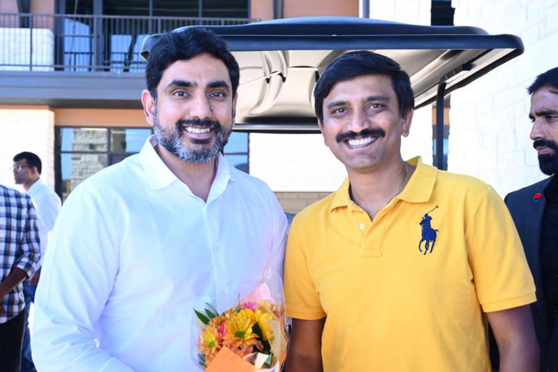 nara-lokesh-meets-nri-tdp-fans-14.jpg