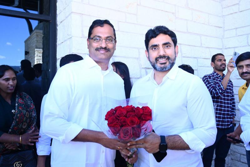 nara-lokesh-meets-nri-tdp-fans-21.jpg
