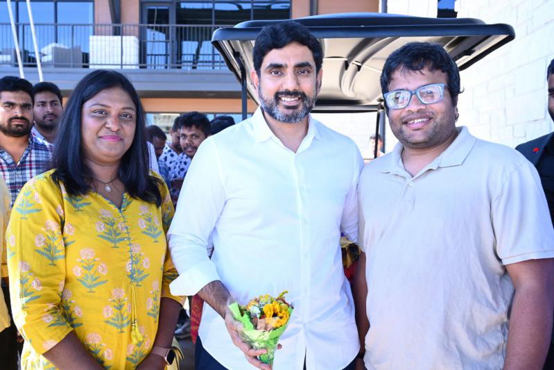 nara-lokesh-meets-nri-tdp-fans-22.jpg