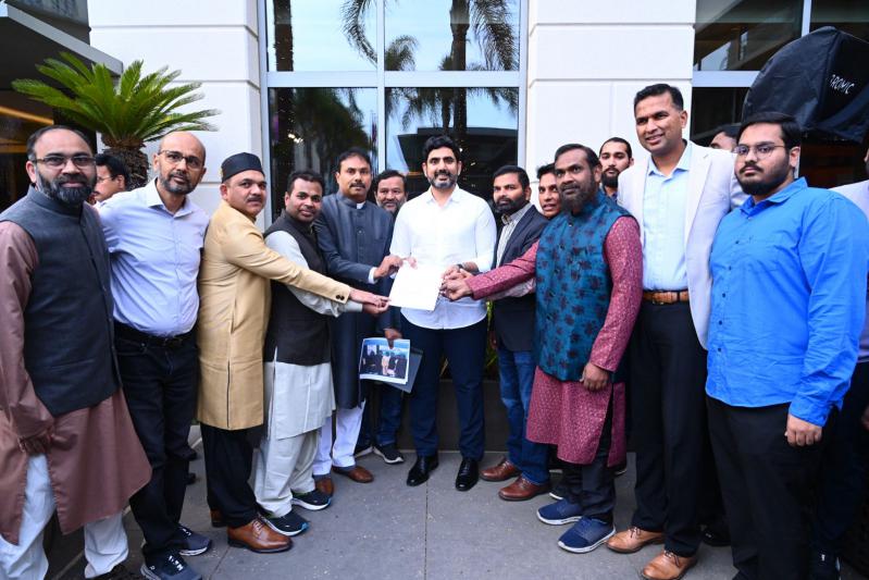 nara-lokesh-meets-nri-tdp-fans-5.jpg