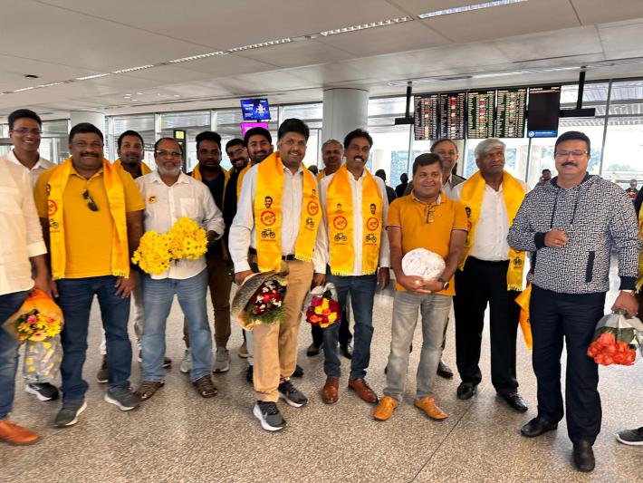 nara-lokesh-received-grand-welcome-at-san-francisco-airport-15.jpg