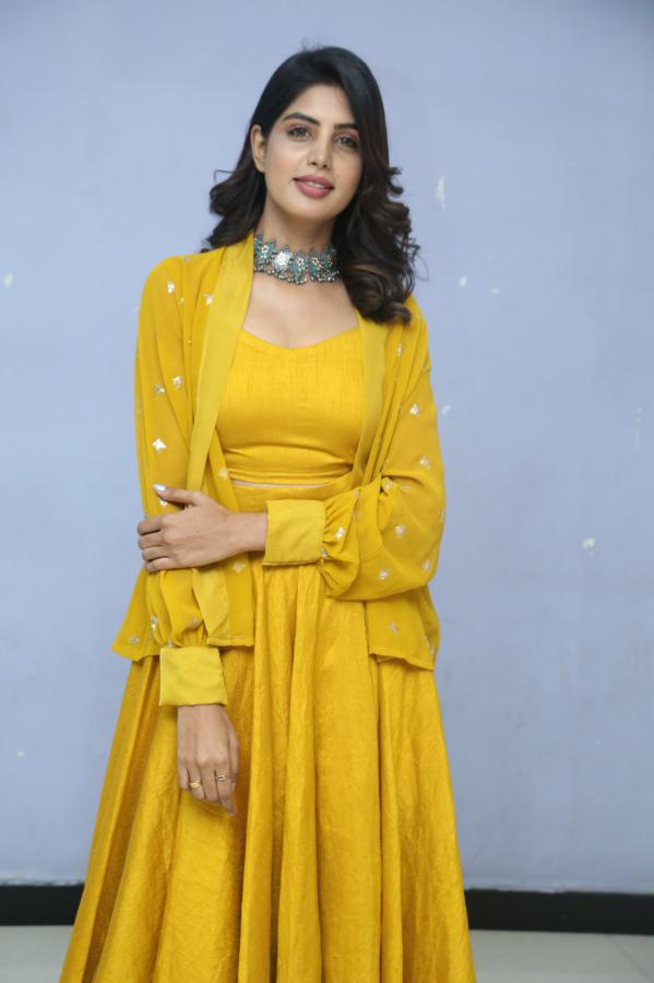 navami-stills-11.jpg