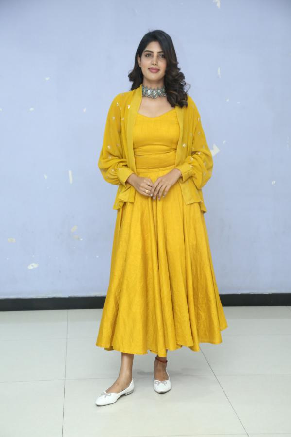 navami-stills-2.jpg