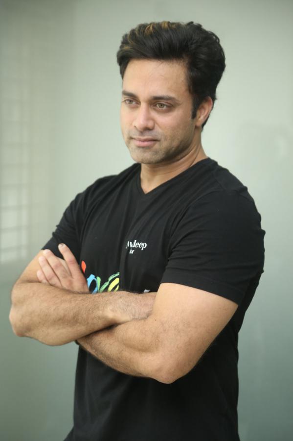 navdeep-stills-9.jpg