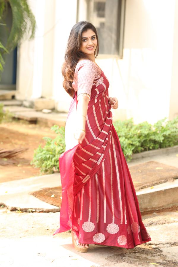 nayan-sarika-stills-3-14.jpg