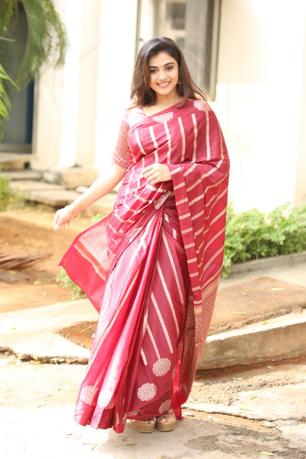 nayan-sarika-stills-3-17.jpg