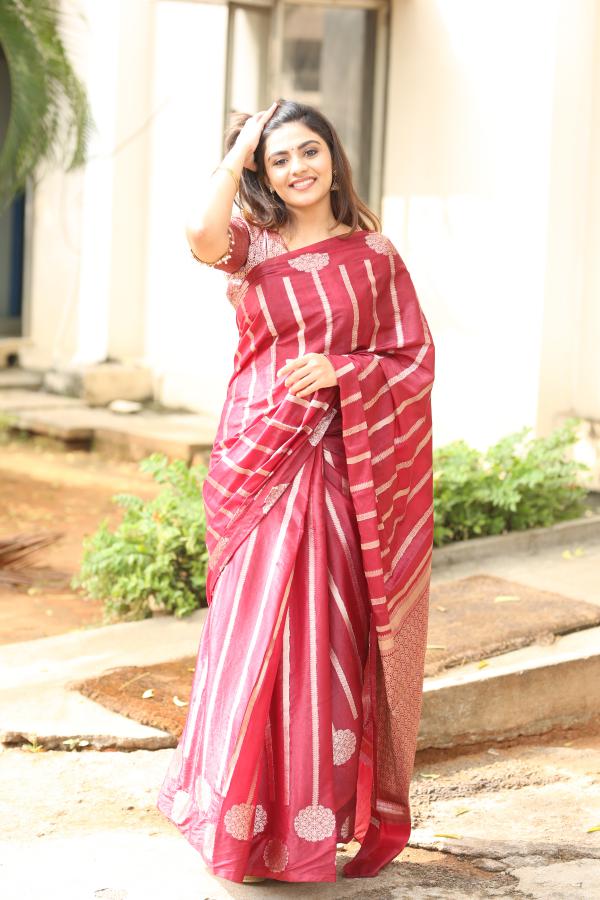 nayan-sarika-stills-3-18.jpg