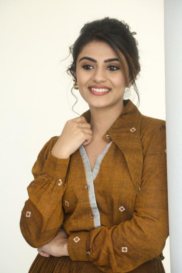 nayana-sarika-stills-2-11.jpg