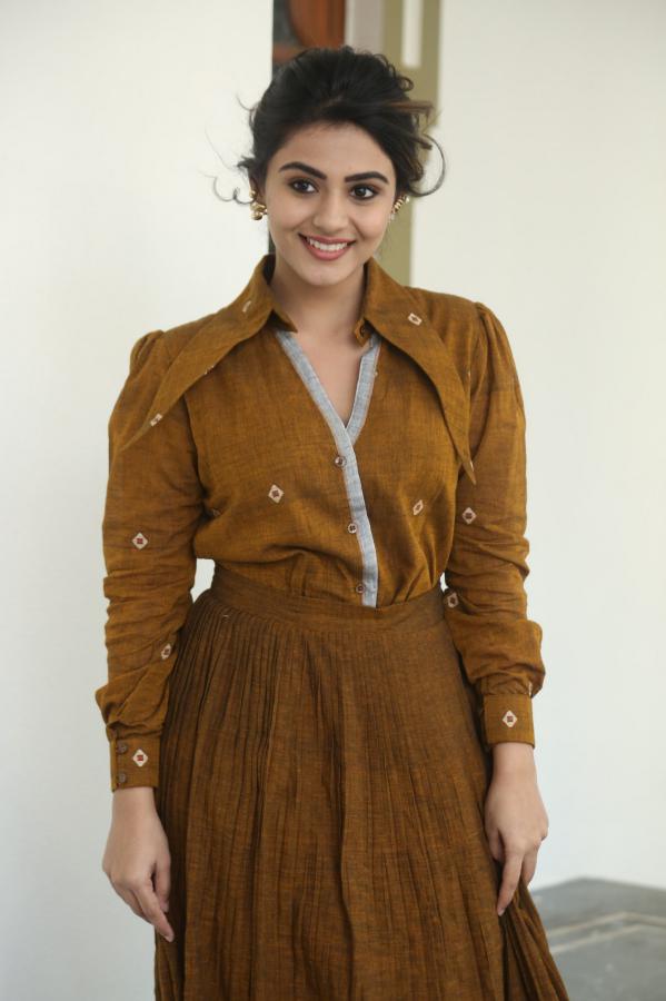 nayana-sarika-stills-2-2.jpg