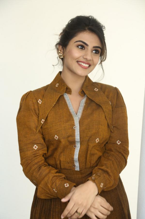 nayana-sarika-stills-2-23.jpg