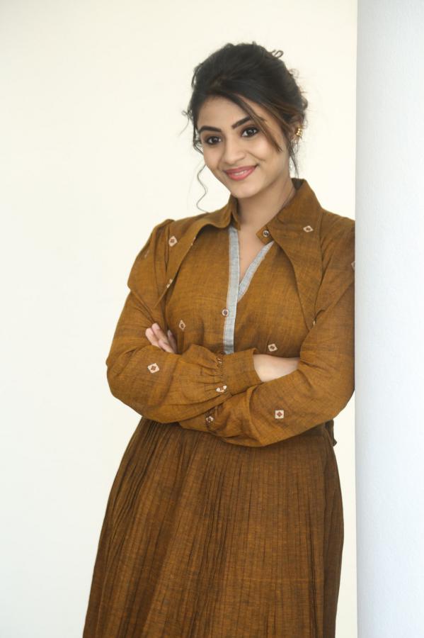 nayana-sarika-stills-2-8.jpg
