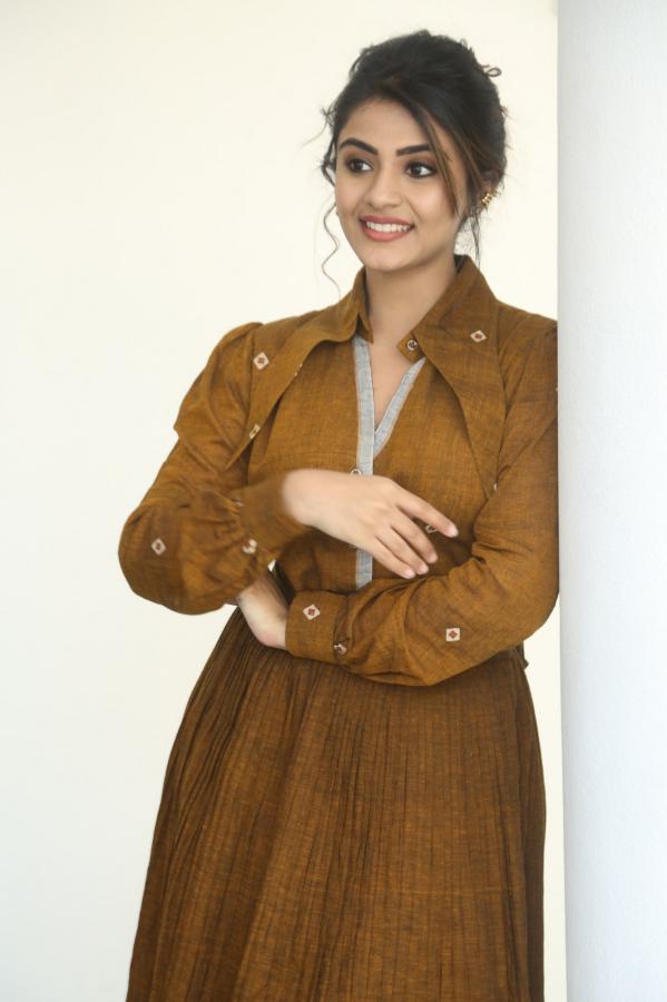 nayana-sarika-stills-2-9.jpg