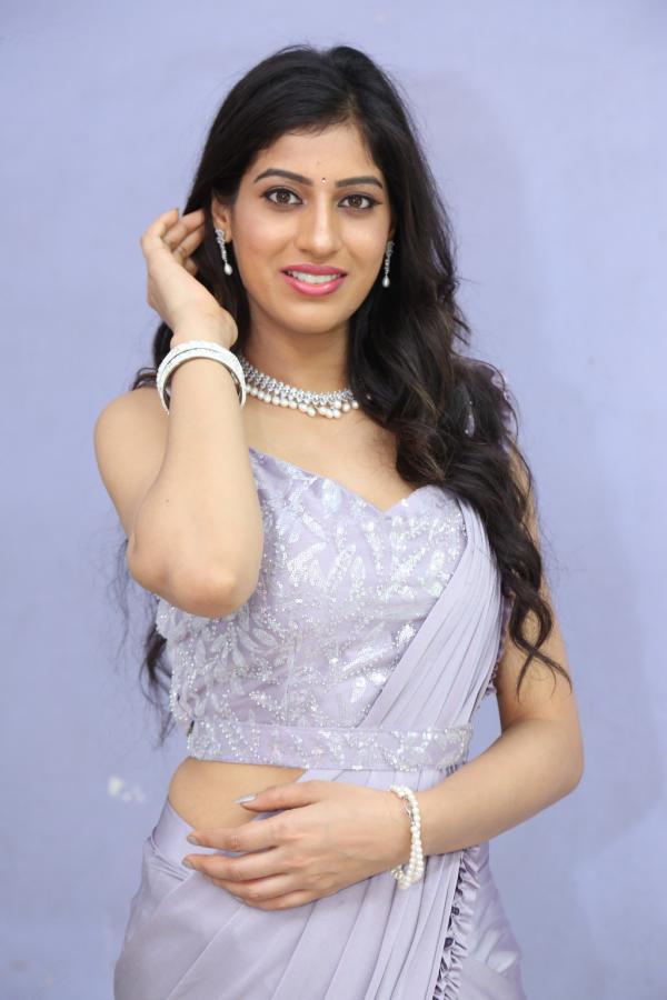 naziya-stills-12.jpg