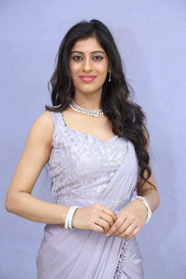 naziya-stills-17.jpg